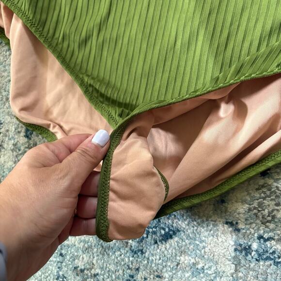 J.Crew Ribbed Belted V Neck One Piece Swimsuit Bathing Suit Green - Picture 4 of 6